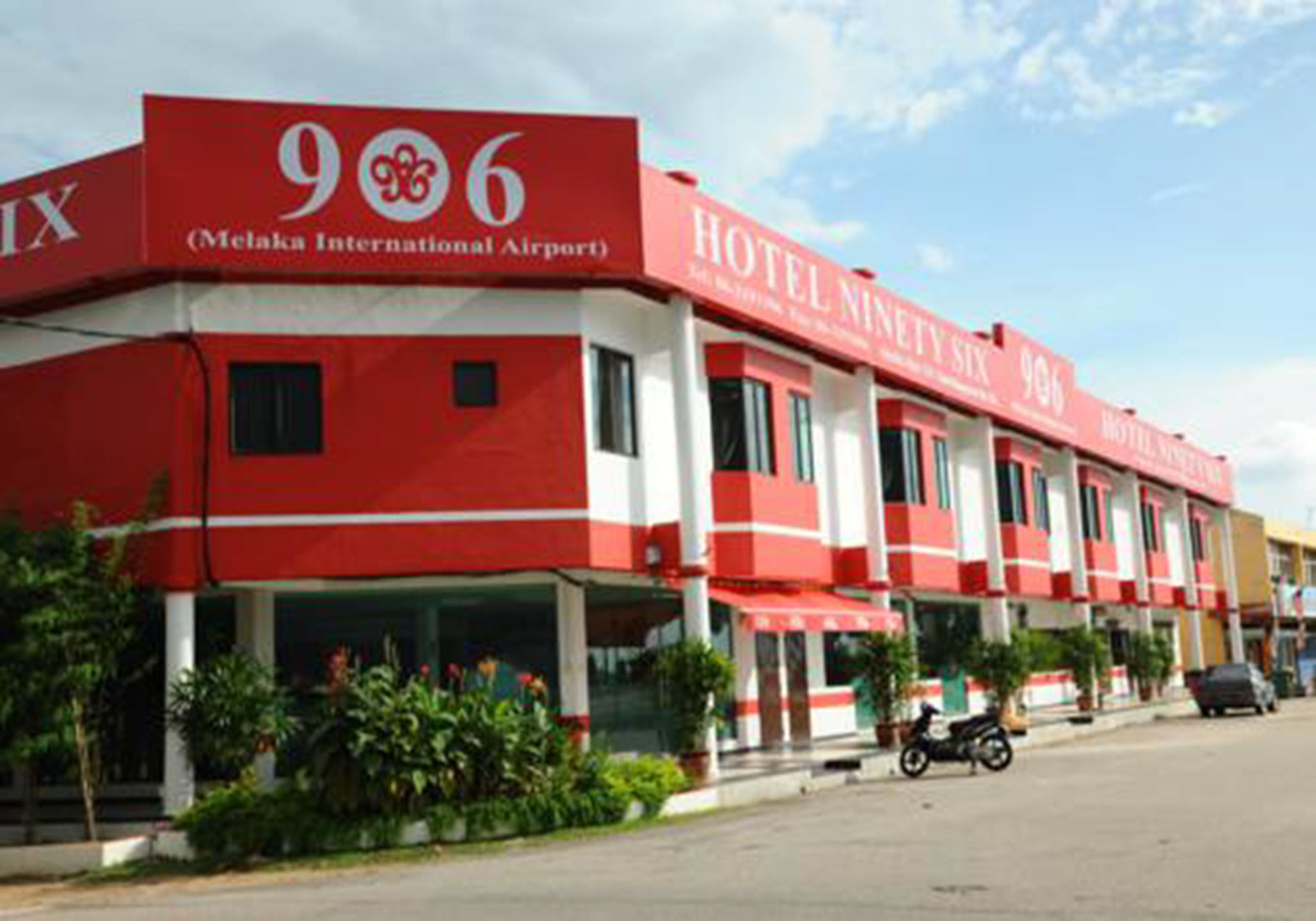 Oyo 1158 906 Airport Malacca Exterior foto