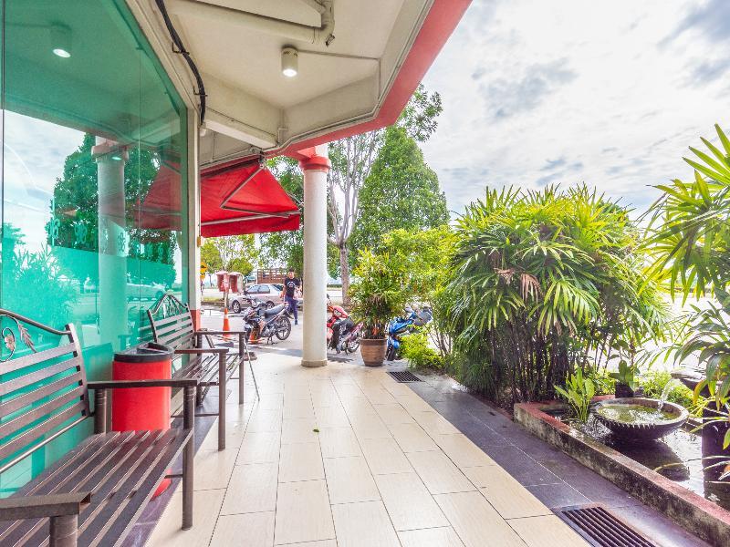 Oyo 1158 906 Airport Malacca Exterior foto
